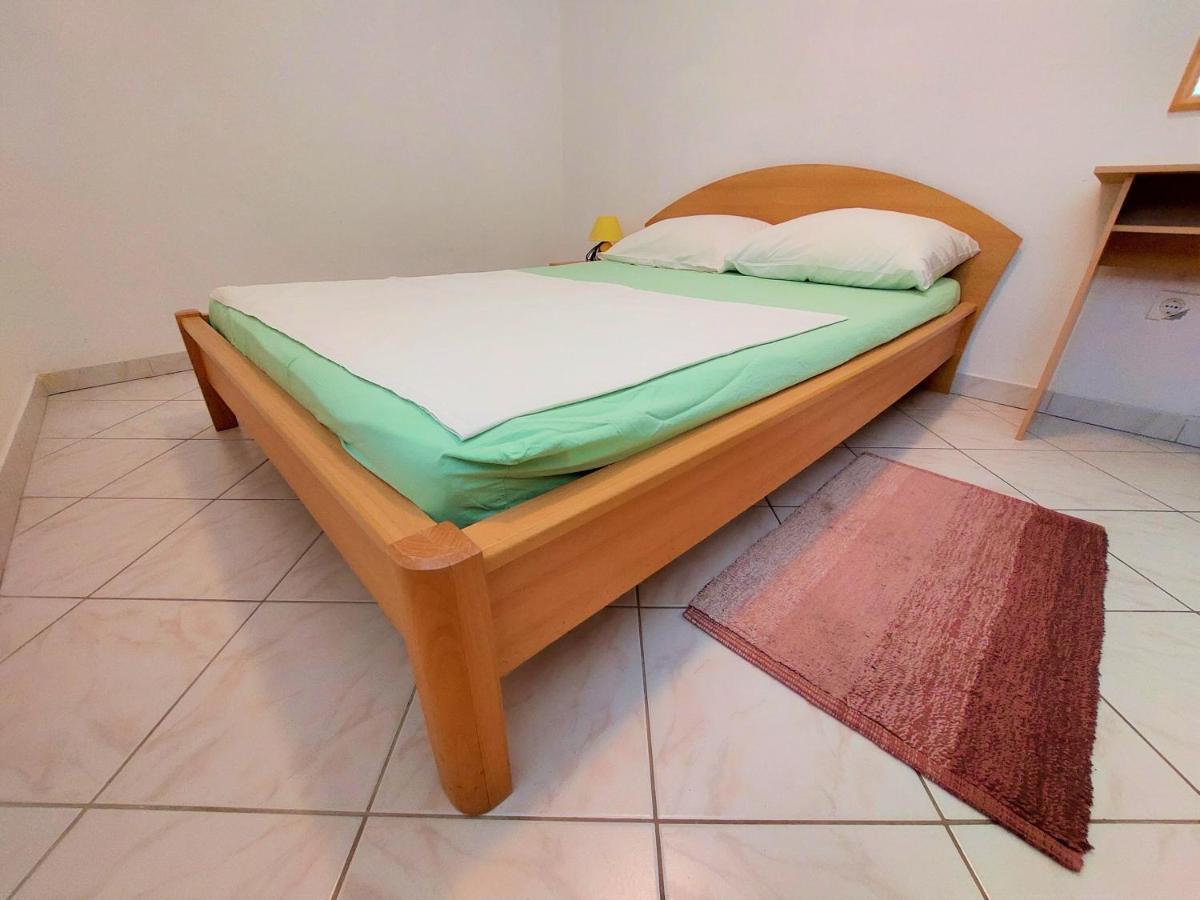Apartments Neva & Neva Beach House 斯里马 外观 照片