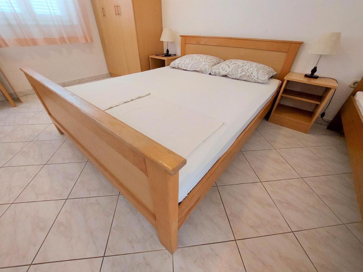 Apartments Neva & Neva Beach House 斯里马 外观 照片