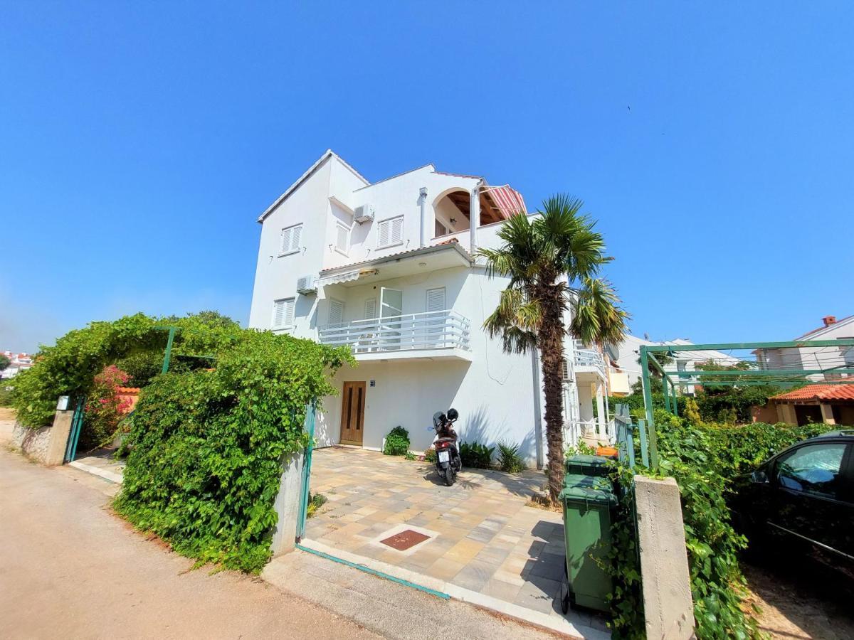 Apartments Neva & Neva Beach House 斯里马 外观 照片