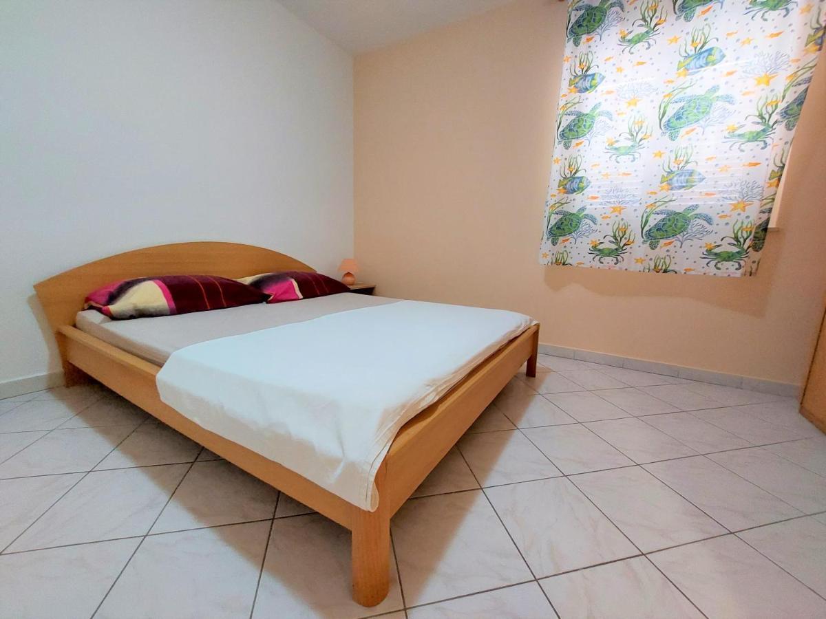 Apartments Neva & Neva Beach House 斯里马 外观 照片