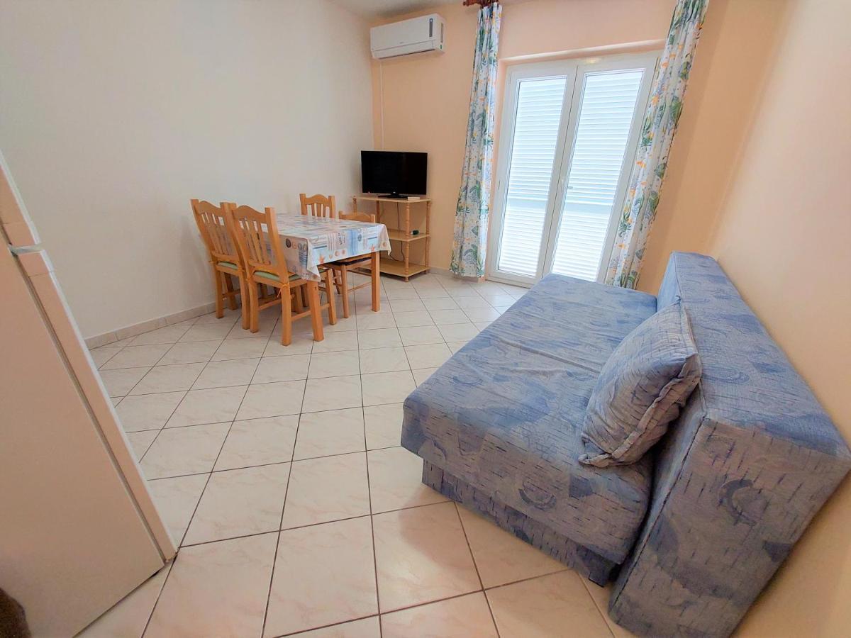 Apartments Neva & Neva Beach House 斯里马 外观 照片