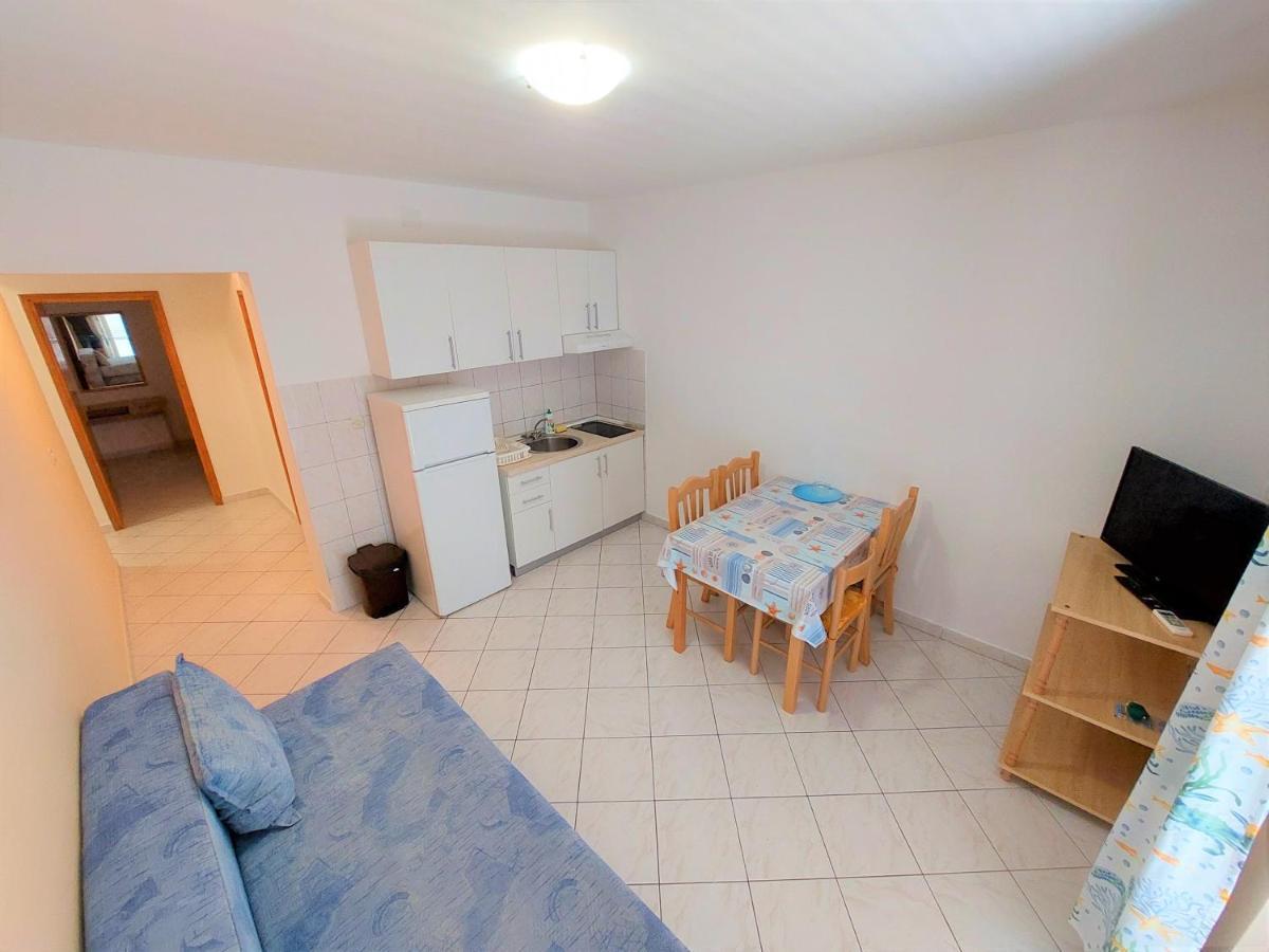 Apartments Neva & Neva Beach House 斯里马 外观 照片